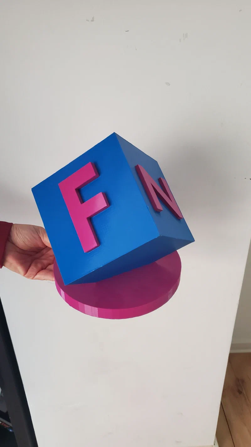 Fertiger 3D-gedruckter Pokal – Vorderseite