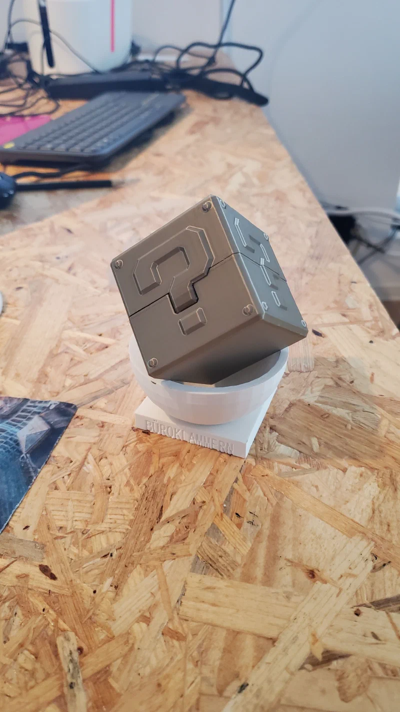 Fertiger 3D-gedruckter Pokal – Seitenansicht