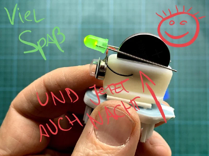 BürstiBot Bauanleitung Schritt 14 – Fertiger BürstiBot in Aktion